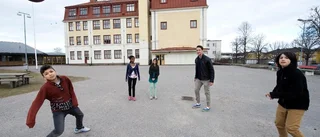 Elever får chans att sparka boll