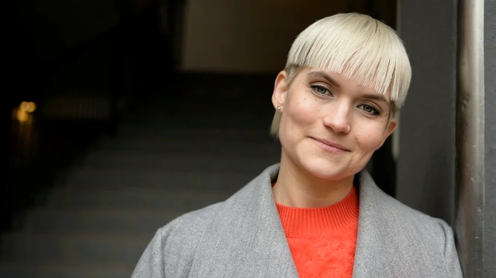 Tiffany Kronlöf är tillsammans med sin syster Bianca och regissören Sara Haag är mitt uppe i förberedelserna av den tredje säsongen av humorserien ”Full patte”.