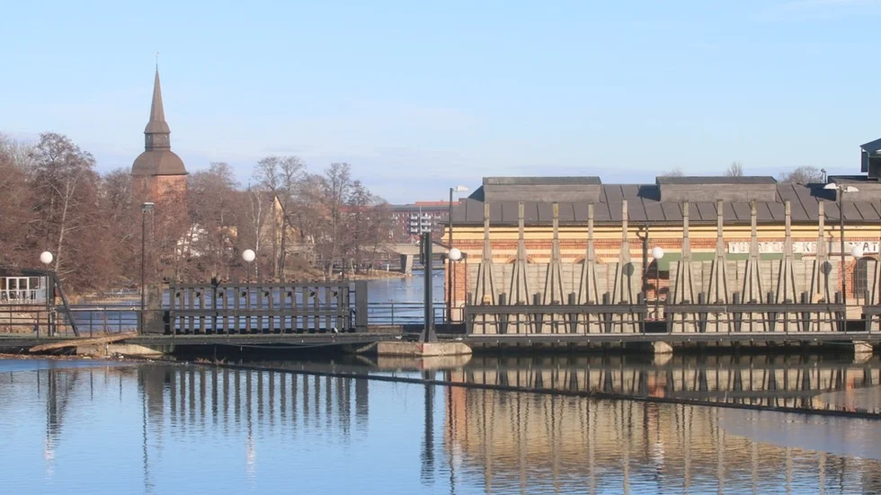 Bitvis är tanken på en fri vattenväg mellan Hjälmaren och Mälaren en utmaning, och den strax efter Stålforsbron hör till de mer kostsamma. Men flera etapper skulle kunna iscensättas med ganska enkla medel, menar bland andra sportfiskarna.
