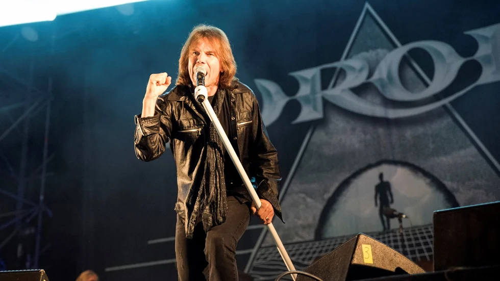 Europe, här med frontmannen Joey Tempest, kommer till Pite havsbad den 17 juni för att rivstarta nöjessommaren. (Arkivbild)