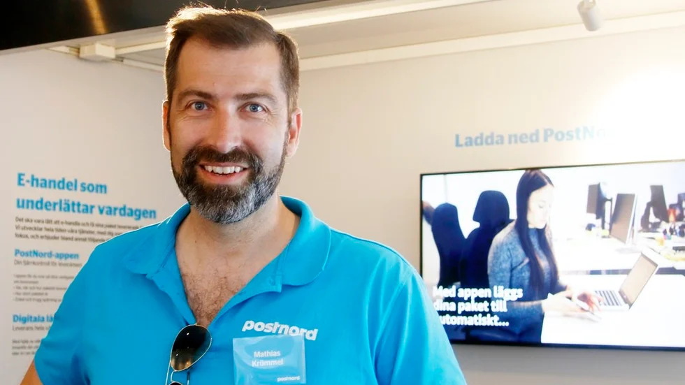 – Ibland får vi skäll med all rätt, men inte alltid, säger Postnords lösningsorienterade chef, Mathias Krümmel.