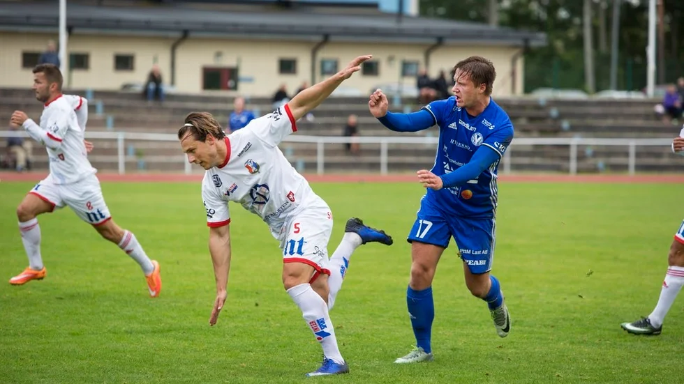 VFC kontrollerade spelet under delar av matchen och var riktigt nära en seger, men förlorade slutligen med 2–3.