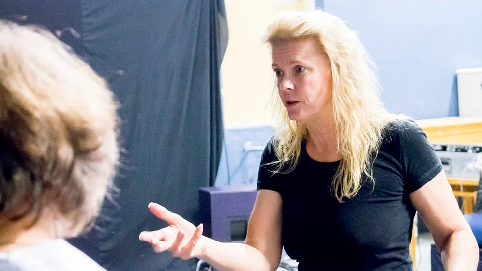 Musik som Pia Widlund skrivit hamnade i byrålådan men plockades upp för att rama in en ny pjäs.