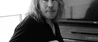 Staffan Hellstrand spelar i Skottvång