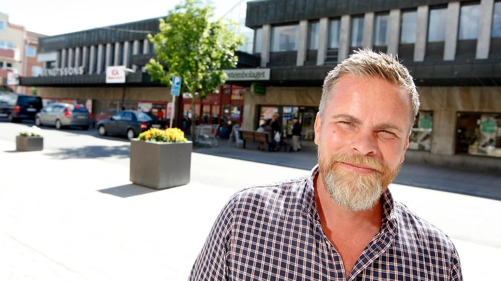 Ismo Railisson gillar att få nyheter direkt i telefonen.