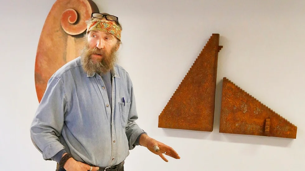 Skulptören Gunnar Carl Nilsson är en av många konstnärer i Hälleforsnäs som medverkar i helgens konstrunda i Flens kommun.