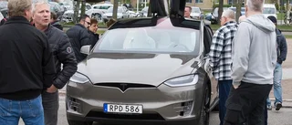 Bilträffens premiär: Han styr bilen – med mobilen