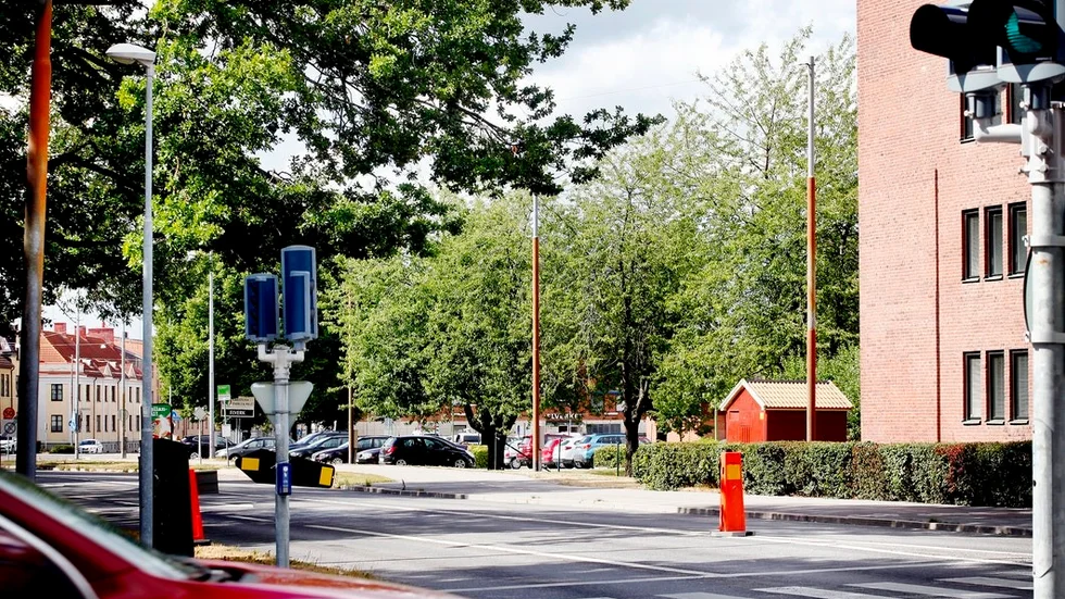 Någonstans i anslutning till Kungsgatans förlängning vill Eskilstunas rödblågröna majoritet bygga ytterligare ett p-hus. Men det bör inte ligga längre bort än tio minuters promenad från centralstationen.