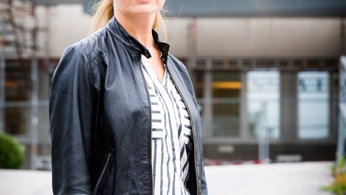 Marie Engman, kirurg på Nyköpings lasarett, säger att det finns mycket positivt med att vara fast anställd, men att personalen måste få bestämma mer över sitt arbetsinnehåll.