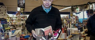 Efter 35 år i litteraturens tjänst säger Horndahl adjö