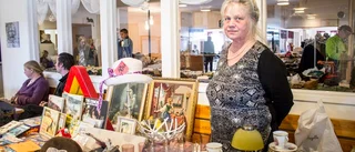 Många handlade fynd på Folkets parks loppmarknad