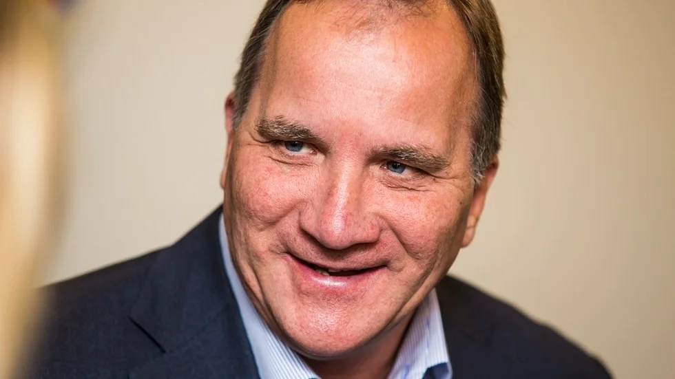 Bild 1: Till hösten ska det presenteras ny budget och göras planer för valåret 2018. Men just nu kopplar Stefan Löfven av med läsning, släkt och vänner på landet.