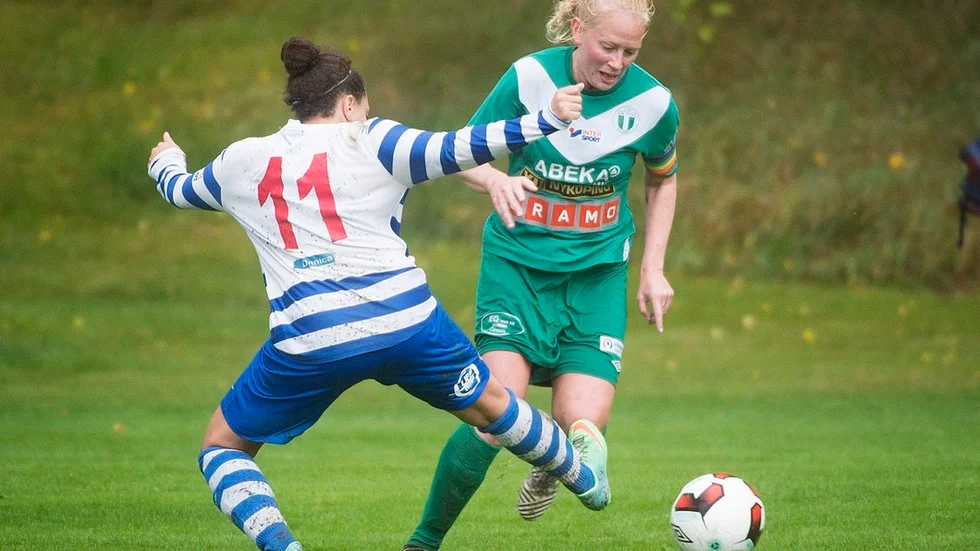 Lovisa Ederström tog bollen, sprang ifrån allt vad blåvita IFK Lidingö-spelare heter, fick den lite för långt ifrån sig efter att ha galopperat 40 meter och kommit fram till målvakten...bara för att dra henne och skyffla in bollen i nät med kontroll. Klassmål.