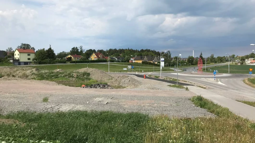 Här, i hörnet vid Frönäsrondellen, ska Gnestahem bygga 37 lägenheter.