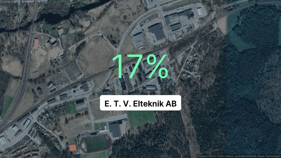 Illustrationen visar rörelsemarginalen för E{dot} T{dot} V{dot} Elteknik för det senaste året. Bakgrunden är en satellitbild över företagets adress.