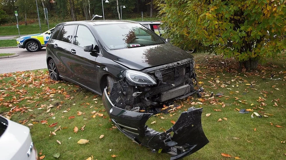 Den kraschade bilen.