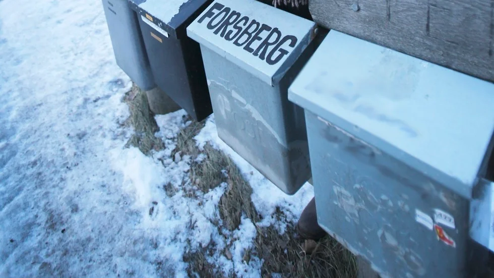Flera landsbygdsbor i Flen har kontaktat tidningen och berättat att de inte fått sina fakturor i tid.