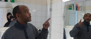 Två månader utan ljus på toaletten – men hyresvärden blundar