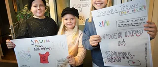 Femmorna i Jönåker snurrade tröjan med ett budskap