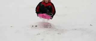 Sportlovet går mot plus – snön hotad