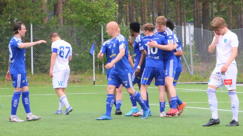 Jubel i Storfors efter den sköna storsegern mot Umeå