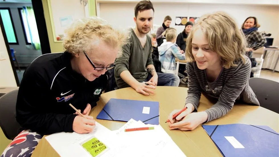 Matilda Larsson i klass 6 och Angelica Andersson Lindquist i klass 5 har också gjort ett förslag om simning och ridning.
