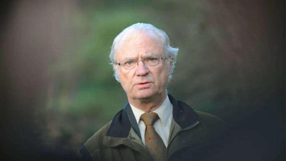 Hängiven. Kung Carl XVI Gustaf är hängiven jägare och van att skjuta betydligt större villebråd än kaniner.?Foto: ADAM IHSE / SCANPIX