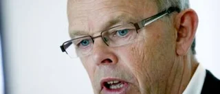 Bygget av sporthall läggs på is