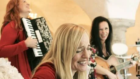 repetition. Annelie Roswall, Annika Fehling och Bittis Jakobsson.