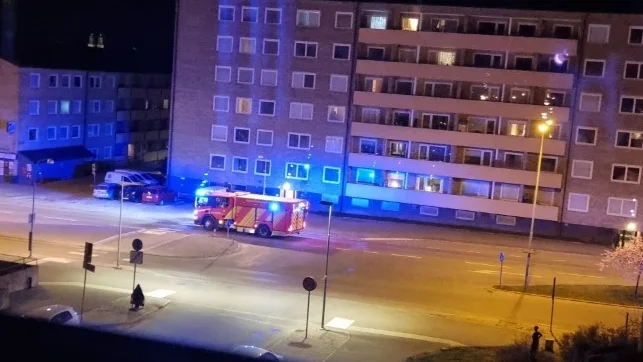 Räddningstjänsten ryckte ut till Stenkvistavägen efter ett larm om en brand i en lägenhet.
