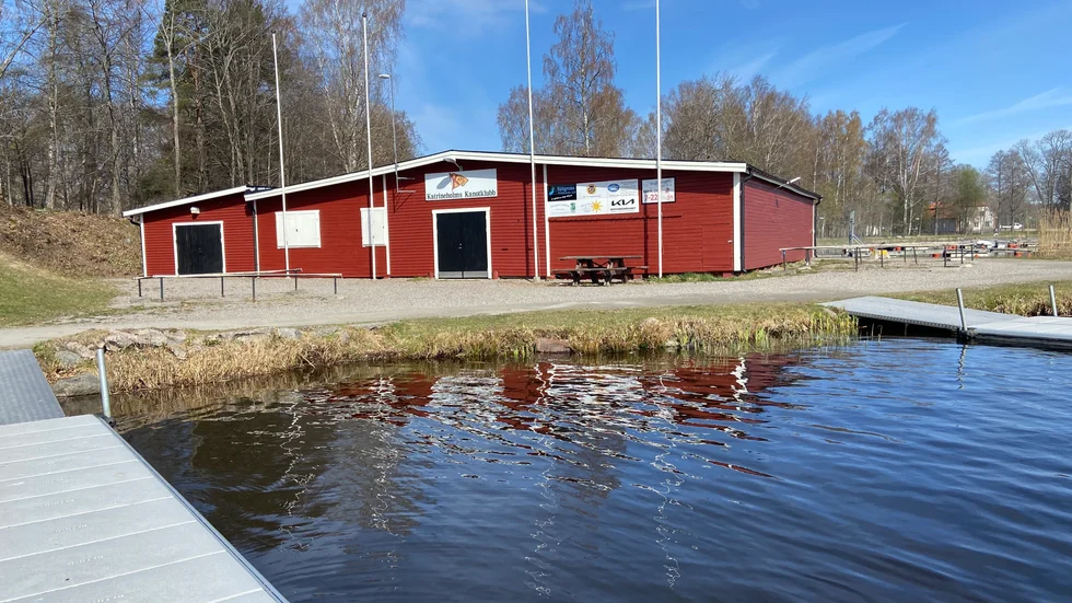 Från början var det gymnasterna i ABF som nyttjade området vid Djulö, nu är det sedan många år kanotisternas hem. Men det börjar bli gammalt och slitet.