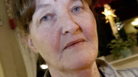 Ann-Mari Boström är vikarie i äldrevården. Nu jobbar hon natt på Syréngården i Roma.