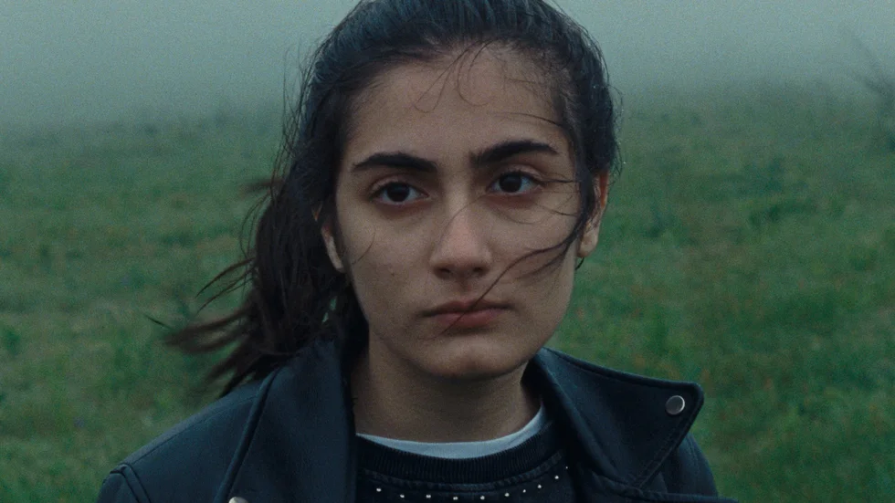 "A Chiara" handlar om 15-åriga Chiara (Swamy Rotolo) och hennes möte med italienska maffian. Filmen utsågs till bästa europeiska film vid fjolårets filmfestival i Cannes.