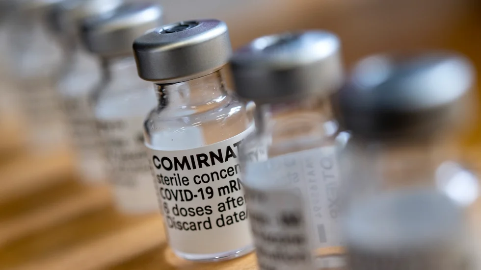 Att ta fram vaccinen har kostat i tid och pengar. Vaccinationerna har krävt uthållighet och tålamod.