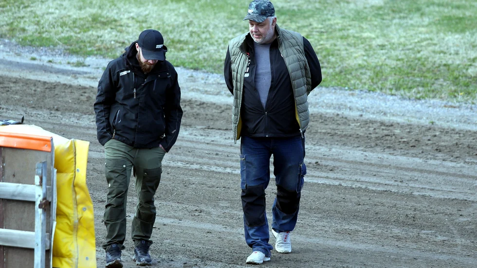Peter Jansson och Daniel Henderson ska försvara de röda och blåa färgerna på huvorna mot Indianerna B.