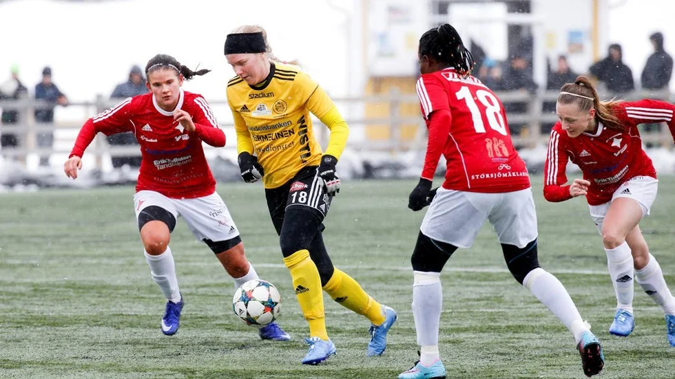 Målskytt. Lina Finnholm gjorde det så viktiga 2–0-målet för Notviken borta mot Team TG.