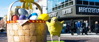 Påskpyntet ger charm till stan