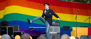 Fick kränkande vykort – svarar med Pridefest