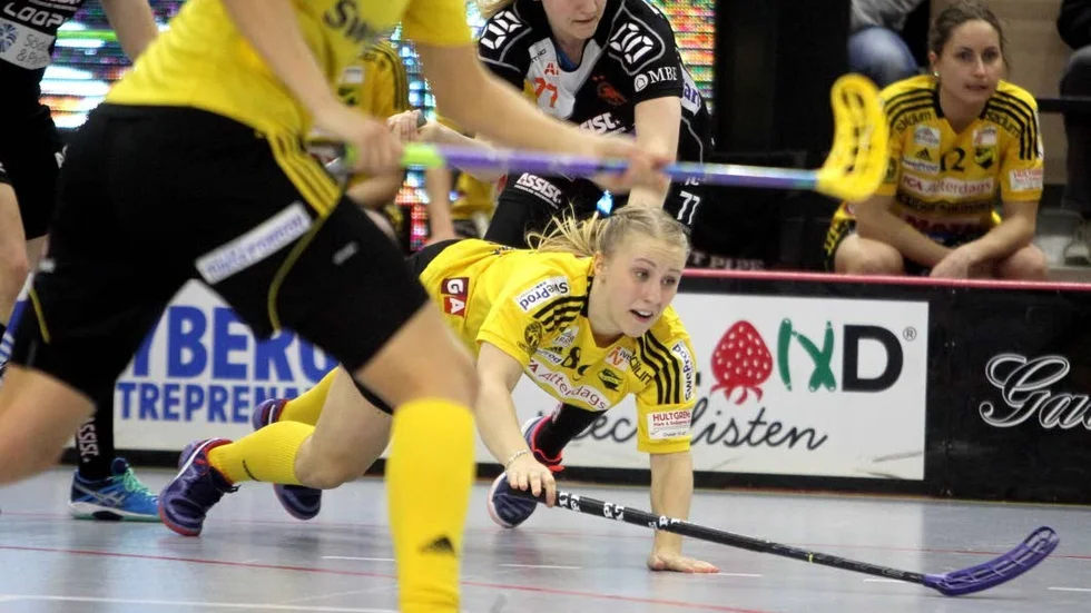 Elin Gabrielsson var med på Euro Floorball Tour i april, nu får hon en ny chans.