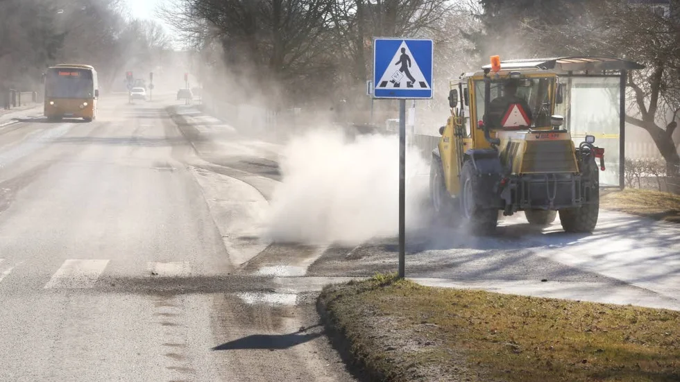 Luftkvalité. Sandning och dubbdäck gör att Visbyluften innehåller en stor mängd partiklar, som kan vara hälsofarliga.