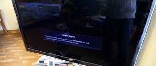 Äldre isolerade utan tv och telefon
