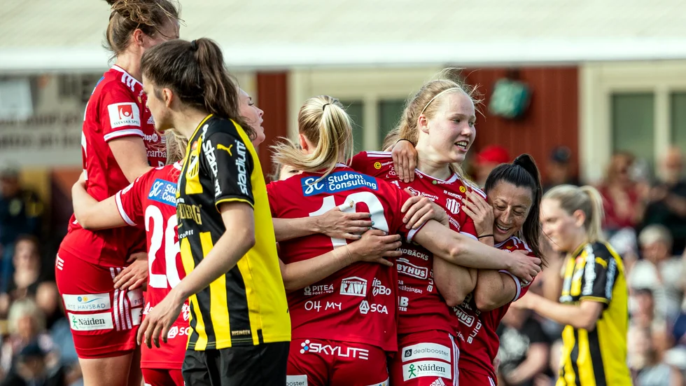 Isländskan Hlin Eiriksdottir kramas om efter straffen som gav kvittering mot Häcken i 85:e minuten.