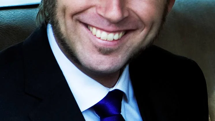 PR-STRATEG. "Varför kan inte jag, en ”heterosvenne”, klä mig i regnbågens färger för att visa sympati?", undrar Ronny Olovsson, Vinter reklambyrå.