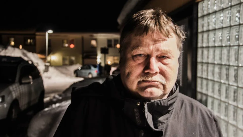 Vittne. Kent Lejon, ägare av takfirman Eldpipor och plåt, såg hur taket rasade in över bilarna.