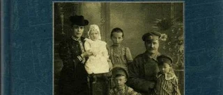 Böcker fyllda av livsöden - Svenskbyborna firar 80 år