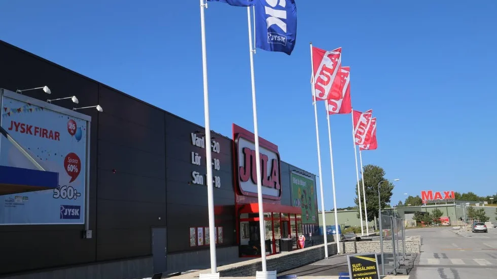 Ytterligare etableringar som Jula och Jysk påverkar omsättningen.