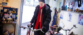 Vasst grus skapar problem för öns cyklister