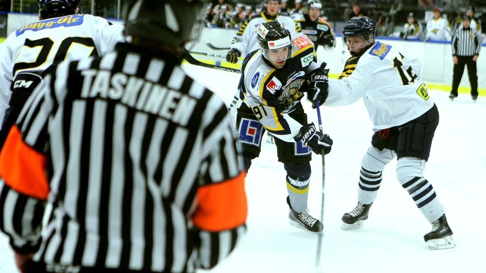 Sniper. Nick Hedemyr är ny i Visby Roma den här säsongen.
