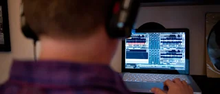 Stora musikproducenter från Linköping lär ut hur man skapar K-pop