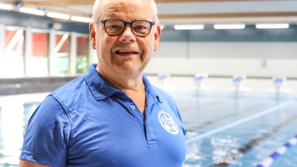 Ola Pettersson är mer än nöjd över att vara tillbaka i simhallen igen.